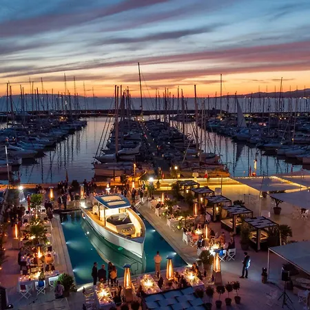 Marina Di Scarlino Aparthotel Puntone di Scarlino